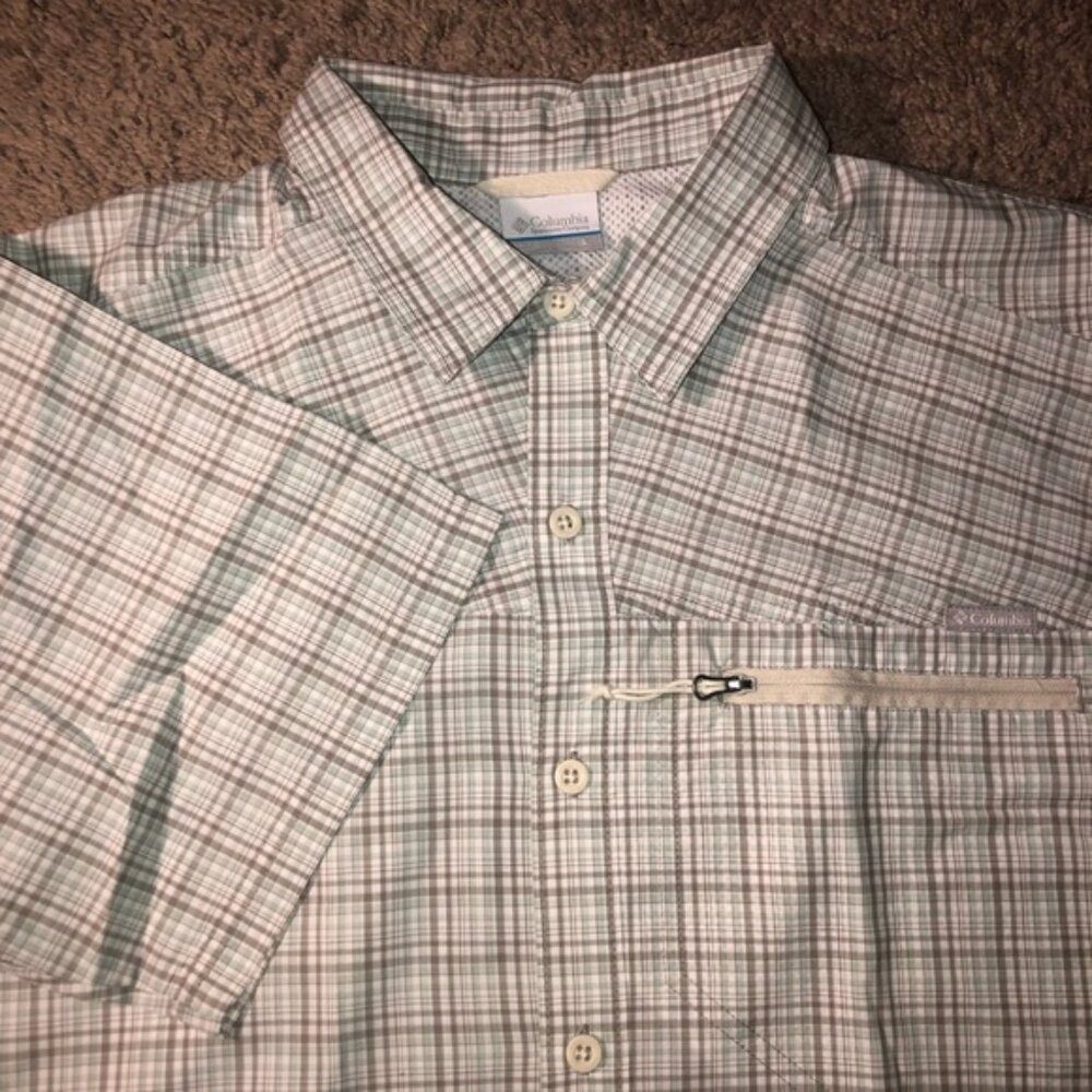 Columbia Sportswear Mens Size Large Button Up Outdoor Fishing Work Dress Shirt